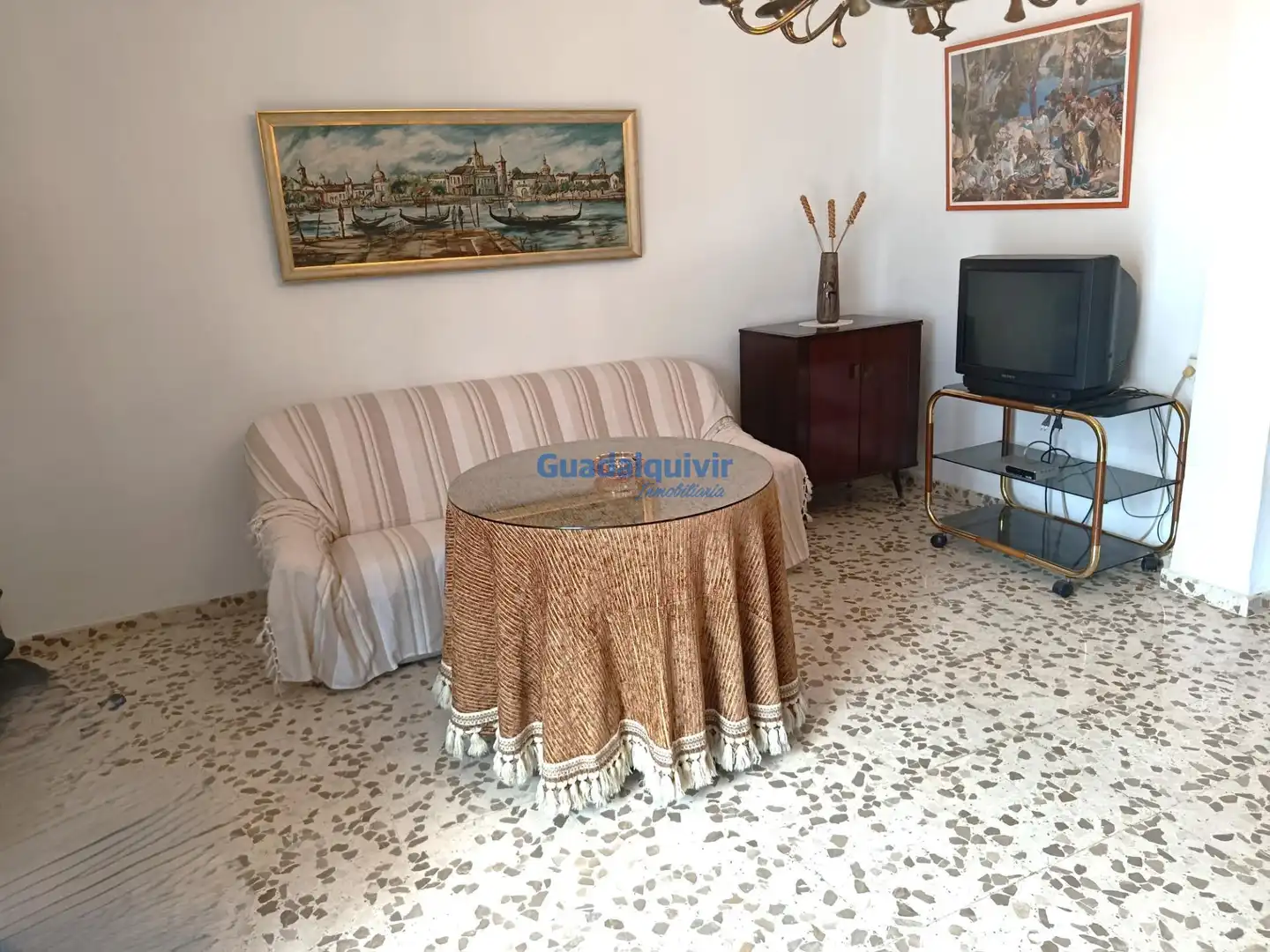 Sala d'estar de Pis de lloguer en Sevilla amb Aire condicionat, Jardí privat i Terrassa