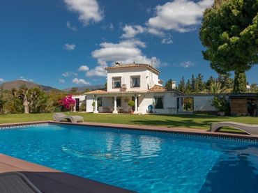 Casa con jardín en venta en Mijas pueblo