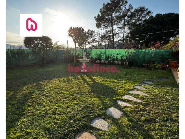 Casa-chalet en Venta en Calle Lila en Aiguaviva Parc