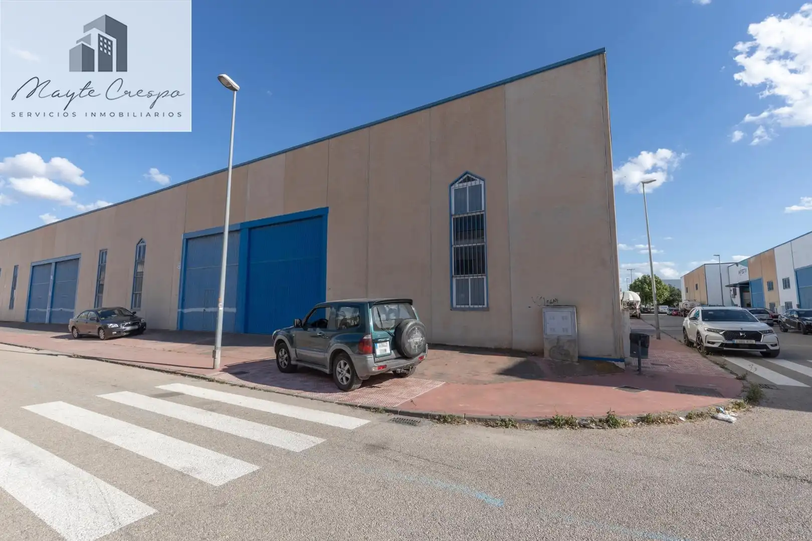 Nau industrial en venda a Calle trevenque