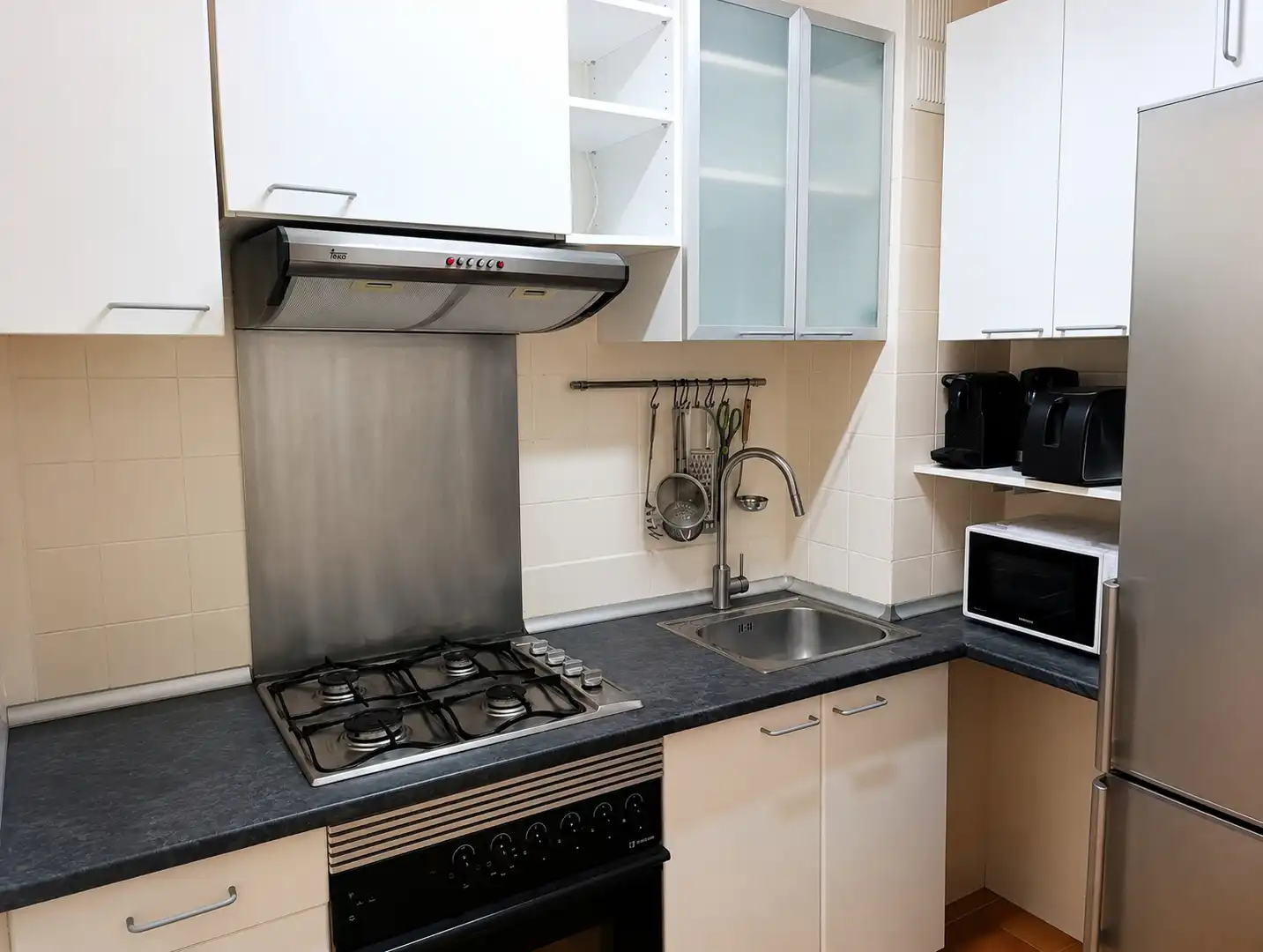 Küche von Wohnung zum Verkauf in Calella mit Klimaanlage, Heizung und Abstellraum