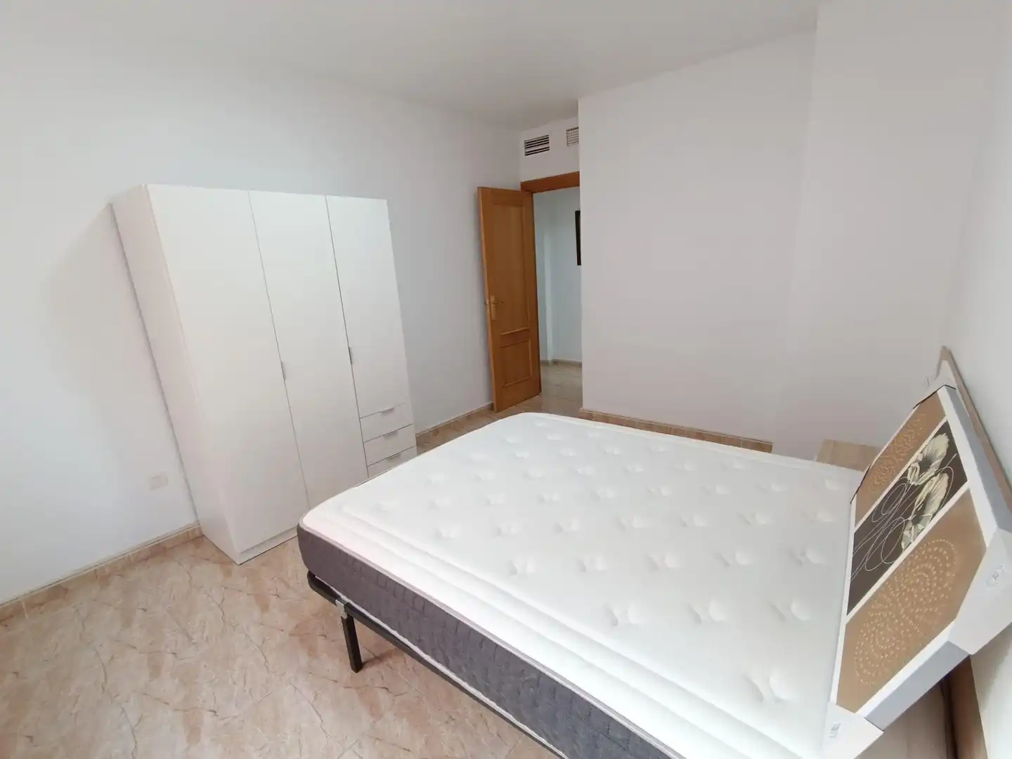 Habitación de Dúplex en venta en Águilas con Trastero, Amueblado y Balcón