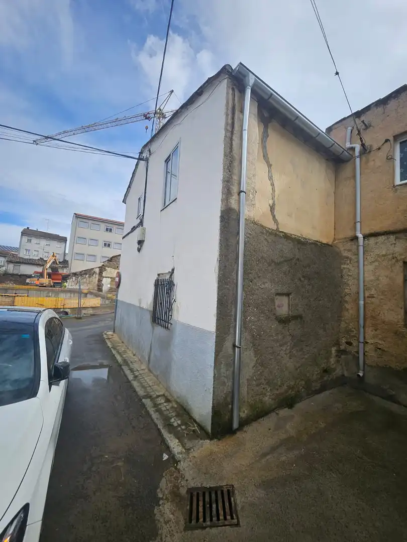 Außenansicht von Gebäude zum Verkauf in Guijuelo