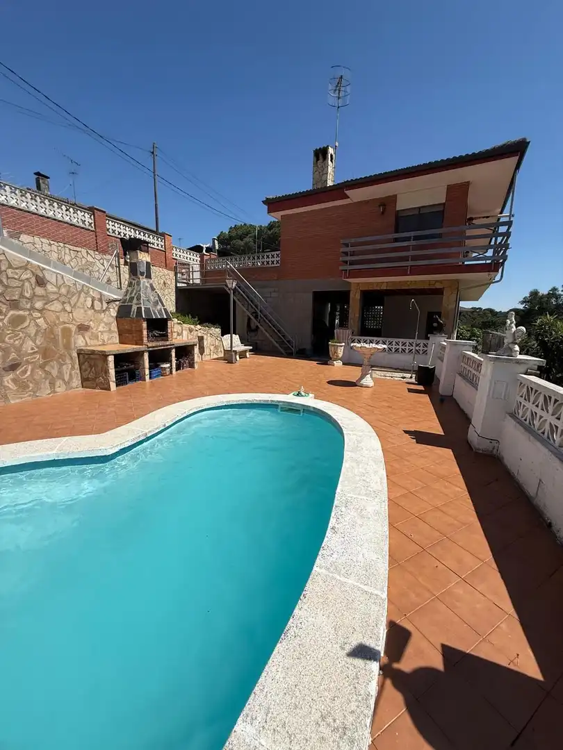 Piscina de Casa o xalet en venda en Vallgorguina amb Calefacció, Terrassa i Piscina