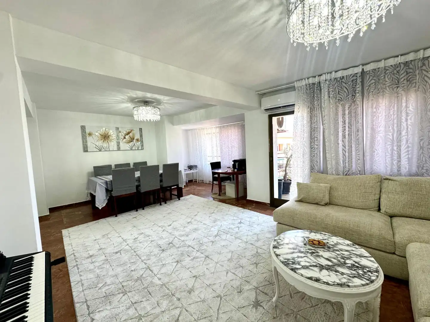 Sala d'estar de Apartament en venda en Alicante / Alacant amb Aire condicionat, Calefacció i Terrassa