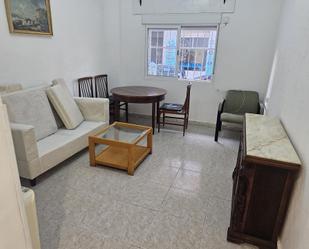 Sala d'estar de Apartament en venda en Alicante / Alacant amb Balcó