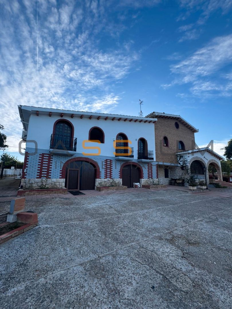 Vista exterior de Casa o chalet en venta en El Catllar  con Aire acondicionado, Calefacción y Jardín privado