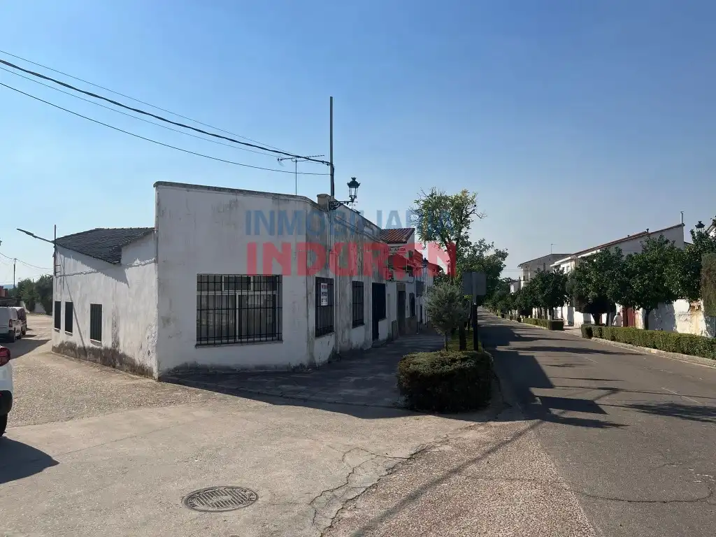 Gewerbefläche zum Verkauf in Peraleda de la Mata