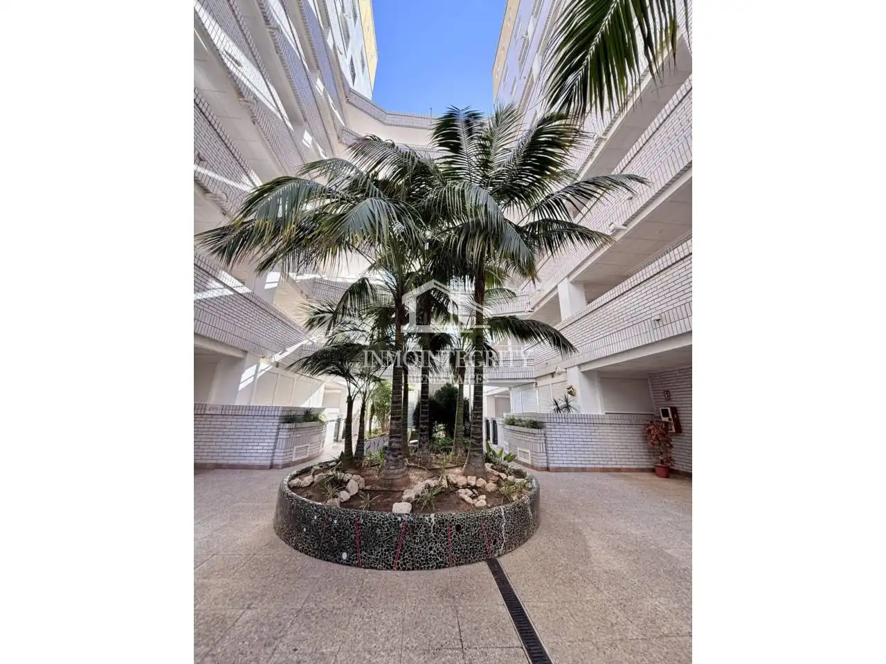 Apartamento con piscina en venta en Avenida Central, imagen 47