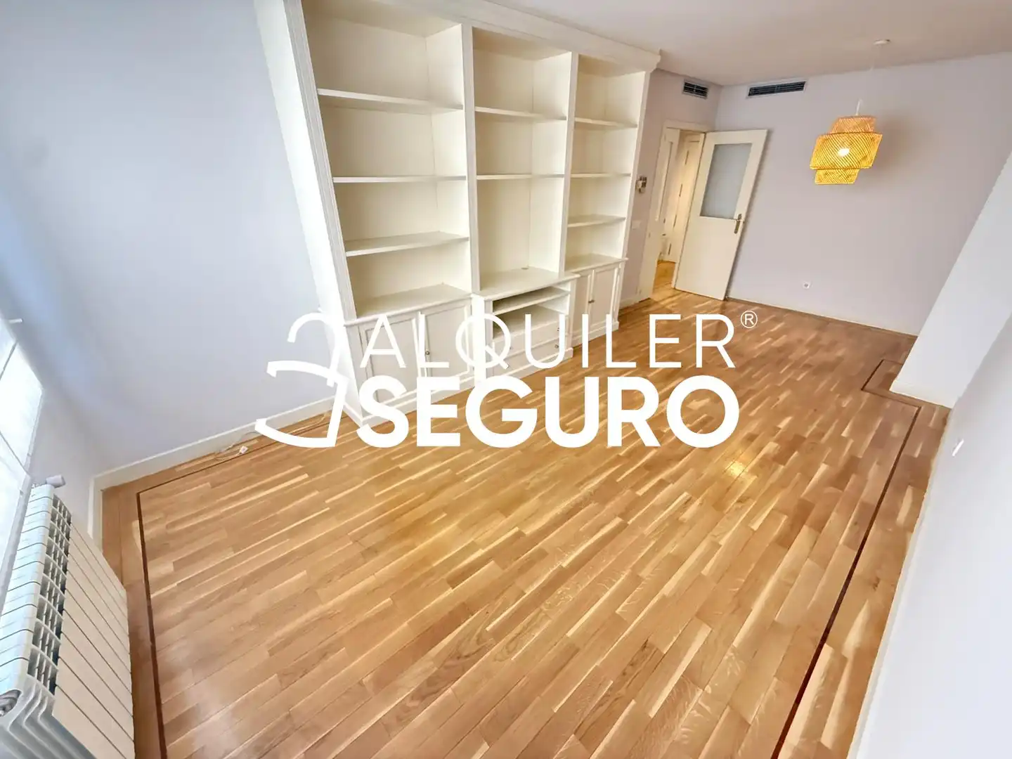 Habitación de Piso de alquiler en Madrid con Aire acondicionado, Calefacción y Piscina