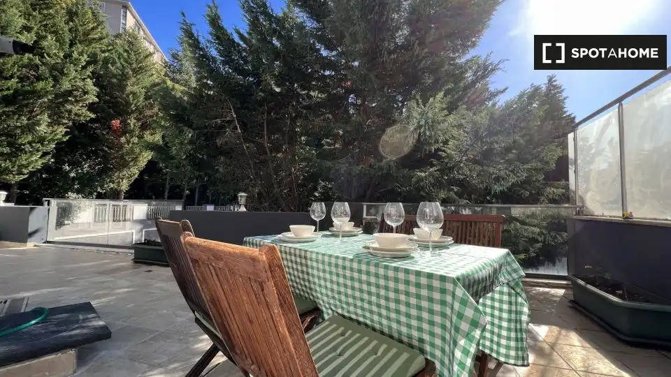 Terrassa de Apartament per a compartir en Osorno la Mayor amb Aire condicionat, Terrassa i Moblat