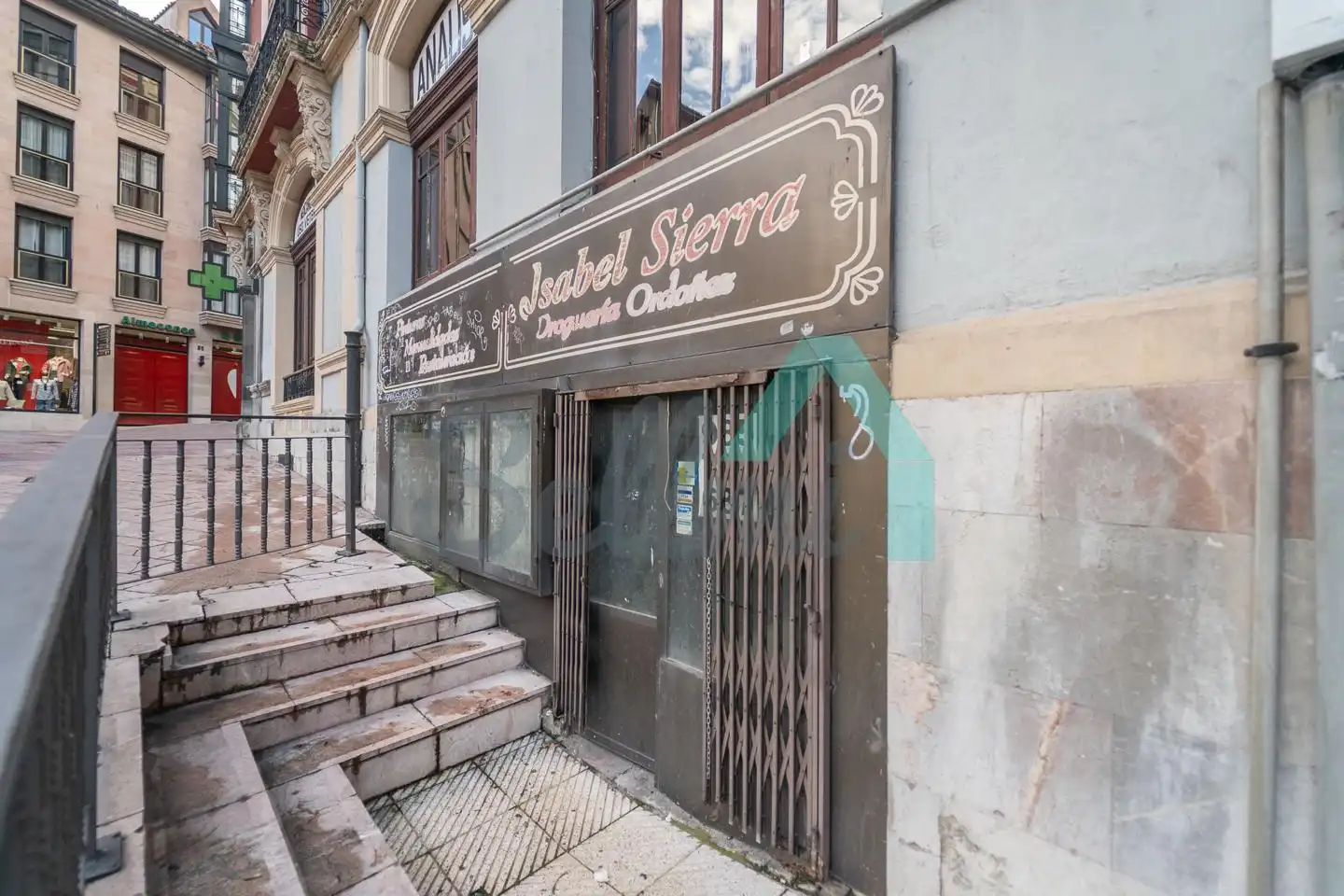 Business premises for sale in Calle Marqués de Gastañaga