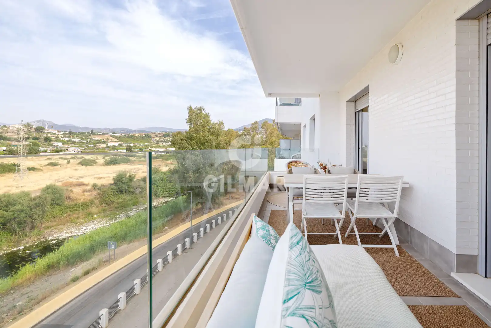 Terraza de Piso en venta en Marbella con Calefacción, Trastero y Piscina