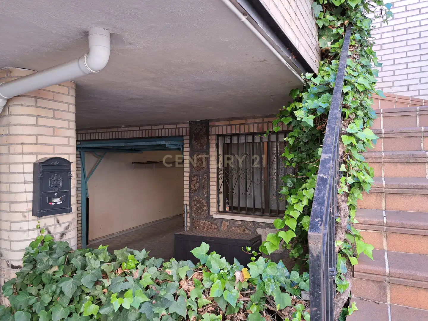 Einfamilien-Reihenhaus zur Miete in Boadilla del Monte mit Abstellraum, Ofen und Waschmaschine