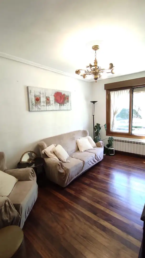 Living room of Flat for sale in Ermua  with Furnished and Balcony