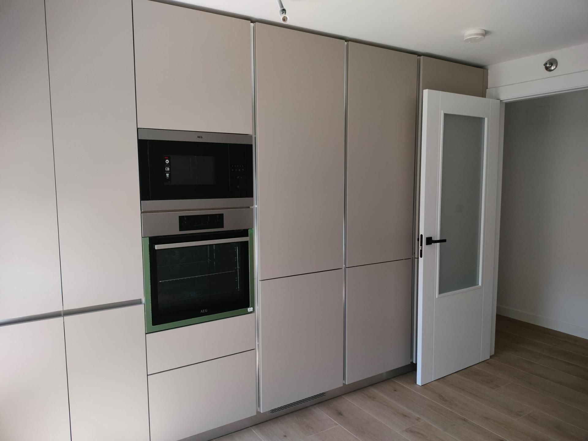 Cuina de Pis en venda en  Zaragoza Capital amb Aire condicionat, Terrassa i Balcó