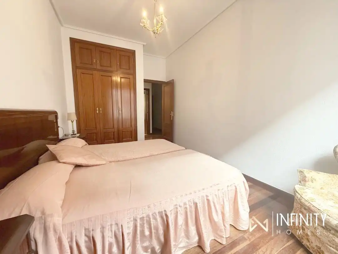 Flat for sale in Cosme Echevarrieta Kalea, Abandoibarra - Guggenheim