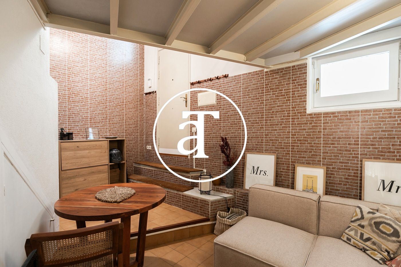 Living room of Duplex to rent in  Barcelona Capital  with Air Conditioner, Heating and Furnished