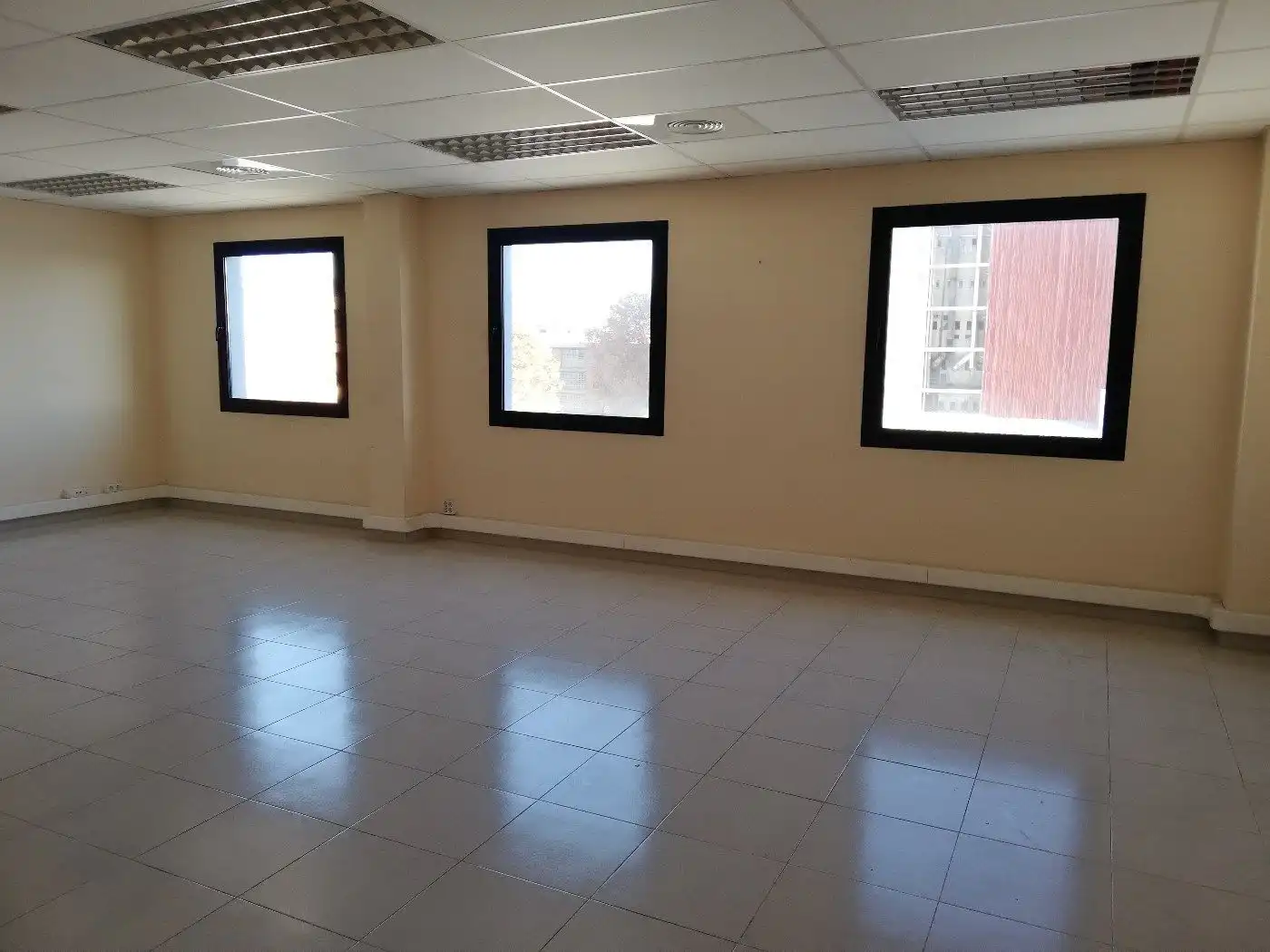 Büro zur Miete in Carrer d'Alfons XII, El Remei