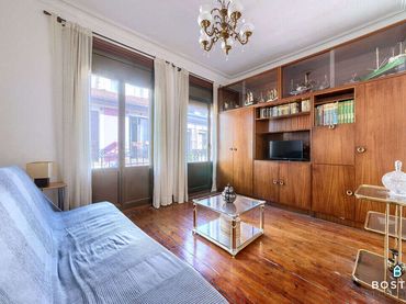 Pis amb balcó en venda a Barrenkale