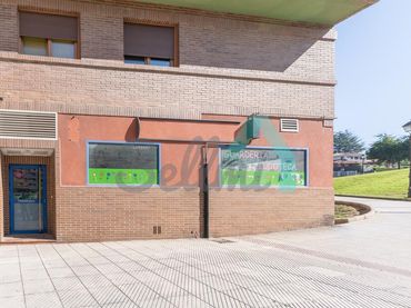 Local comercial en venda a Calle Padre Aller