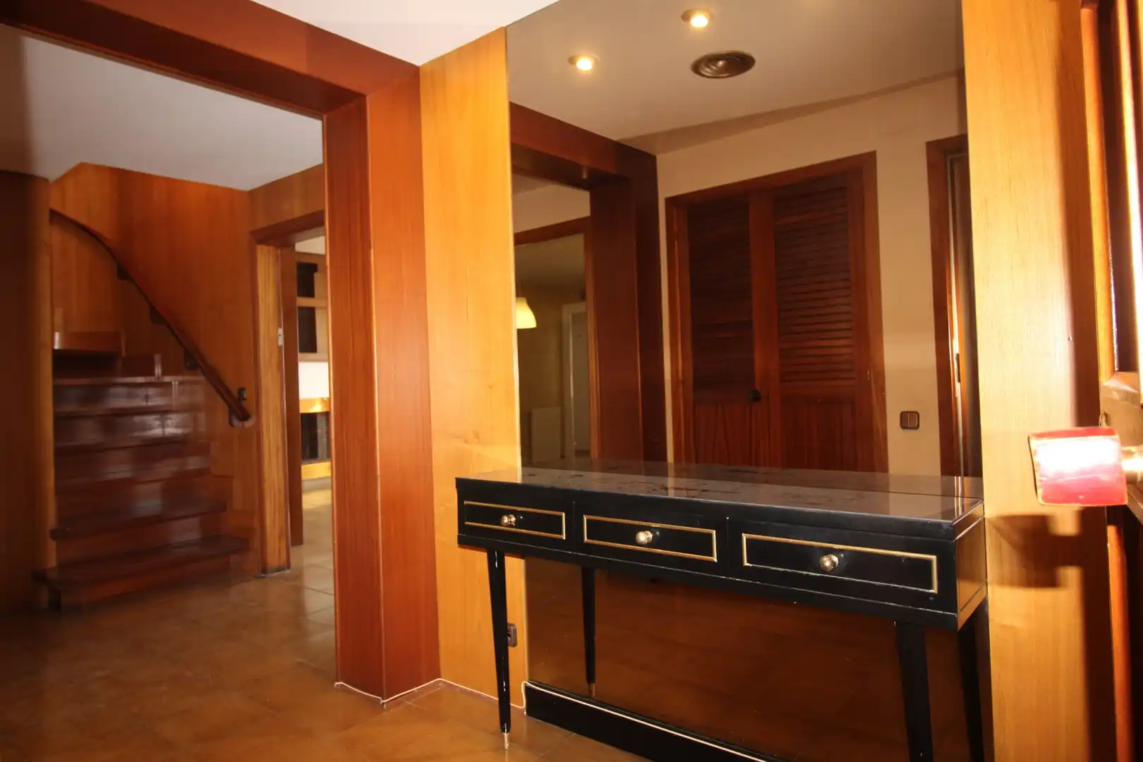 Maisonette zum Verkauf in Figueres mit Heizung, Terrasse und Abstellraum