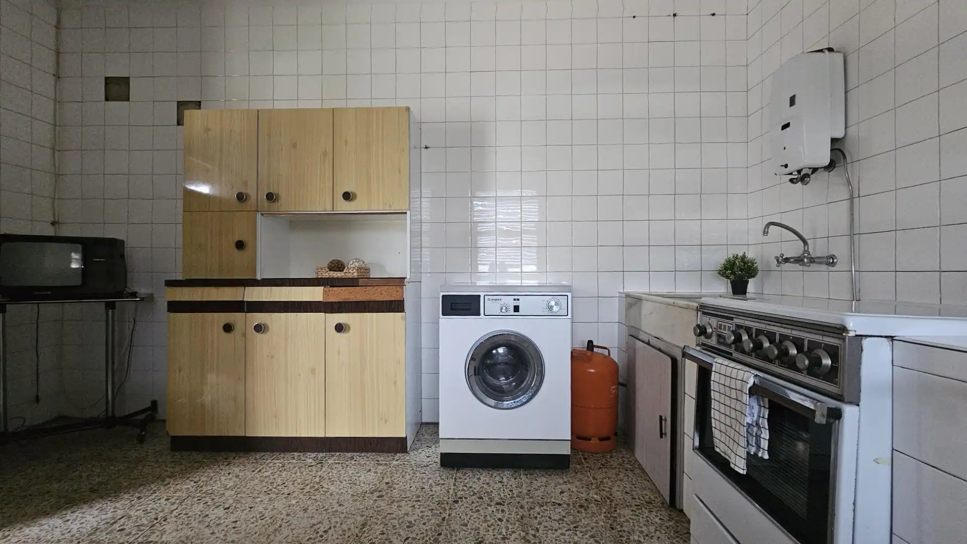 Cocina de Piso en venta en Valle de Mena con Terraza y Balcón