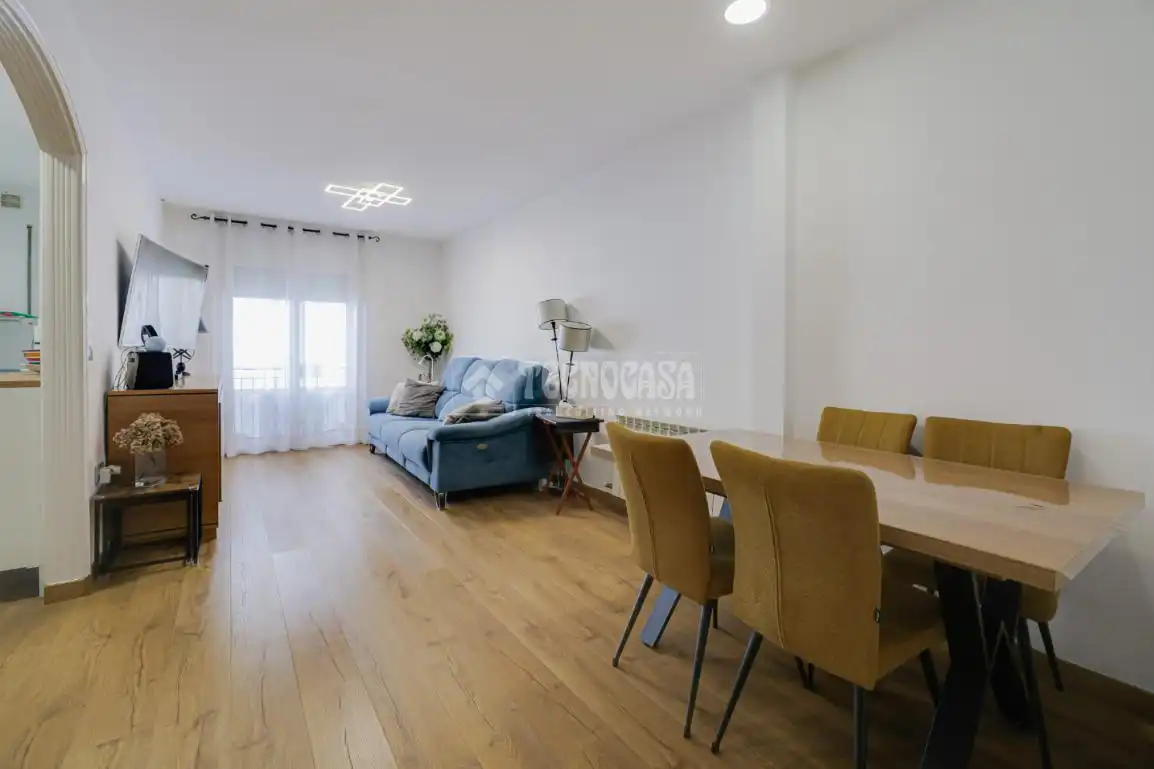 Sala de estar de Piso en venta en Mataró con Aire acondicionado, Calefacción y Parquet