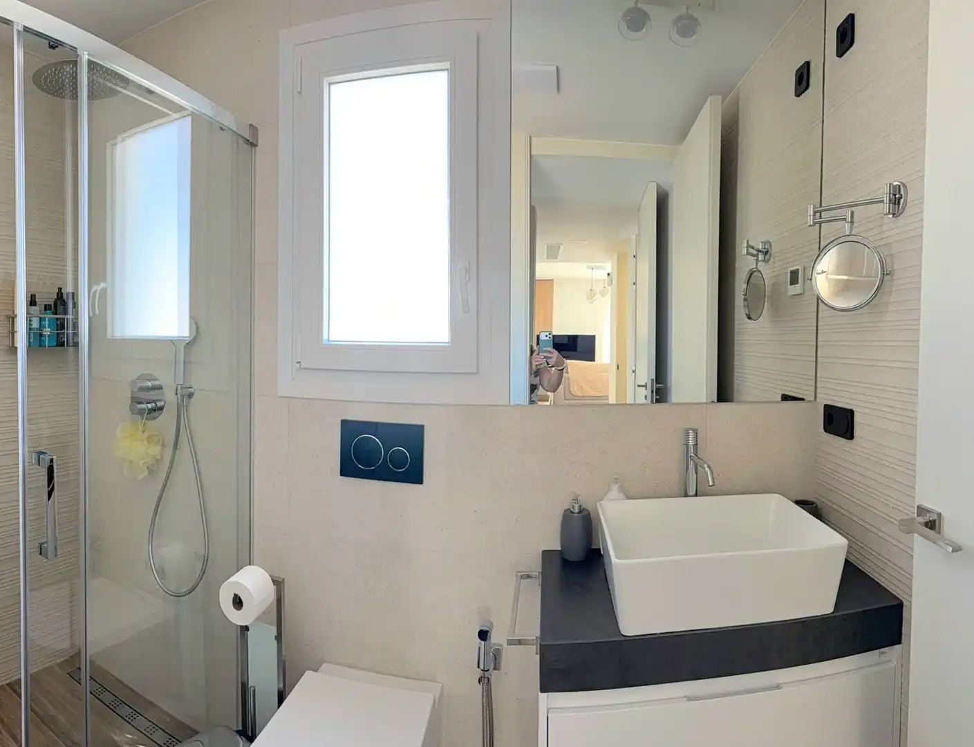 Badezimmer von Wohnungen zur Miete in Torrevieja mit Klimaanlage, Terrasse und Abstellraum