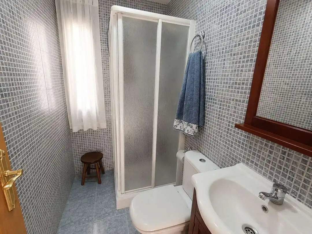 Baño de Casa o chalet en venta en Villaluenga de la Sagra con Aire acondicionado, Calefacción y Jardín privado
