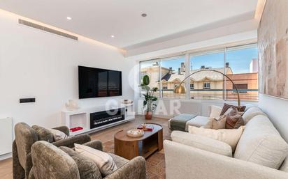 Living room of Flat for sale in  Madrid Capital  with Air Conditioner, Heating and Storage room