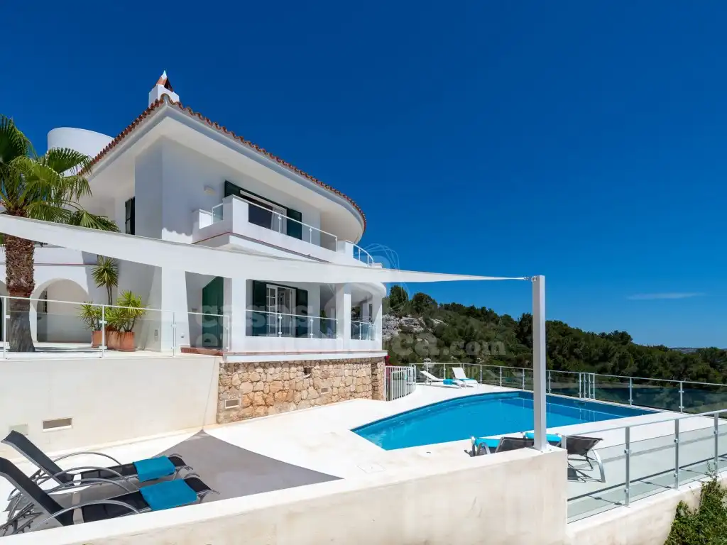 Vista exterior de Casa o xalet en venda en Es Migjorn Gran amb Terrassa i Piscina