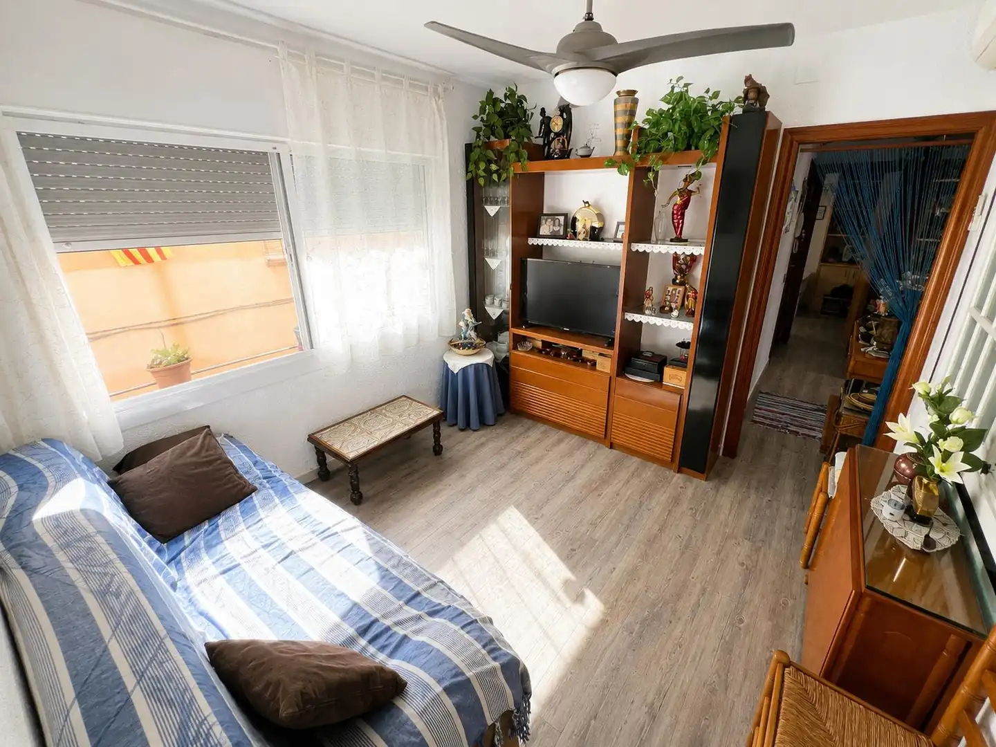Living room of Flat for sale in El Masnou  with Air Conditioner, Storage room and Oven