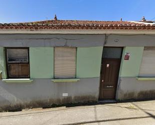 Vista exterior de Casa o xalet en venda en Vigo  amb Calefacció i Jardí privat