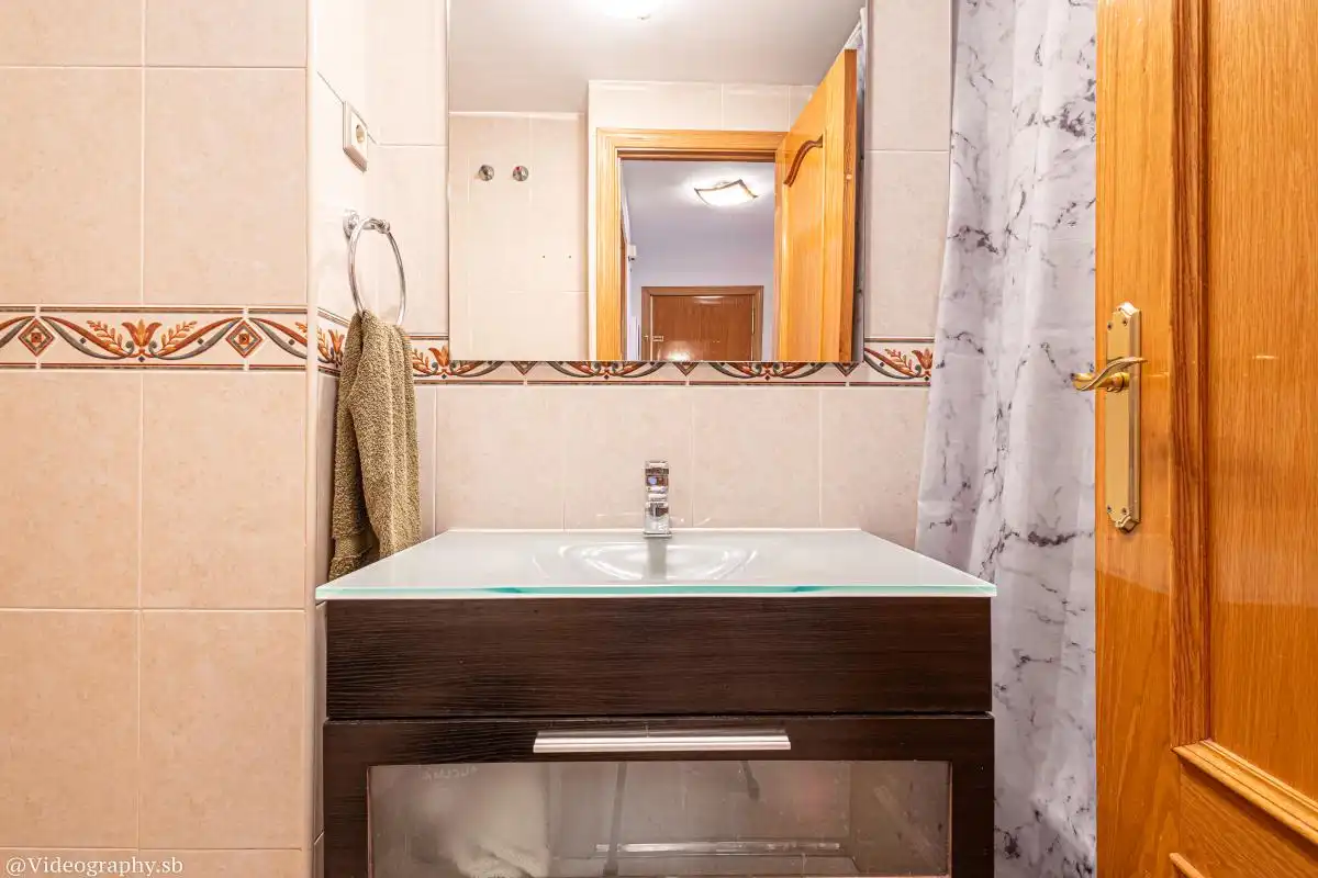 Baño de Piso en venta en Fuenlabrada con Aire acondicionado, Calefacción y Terraza