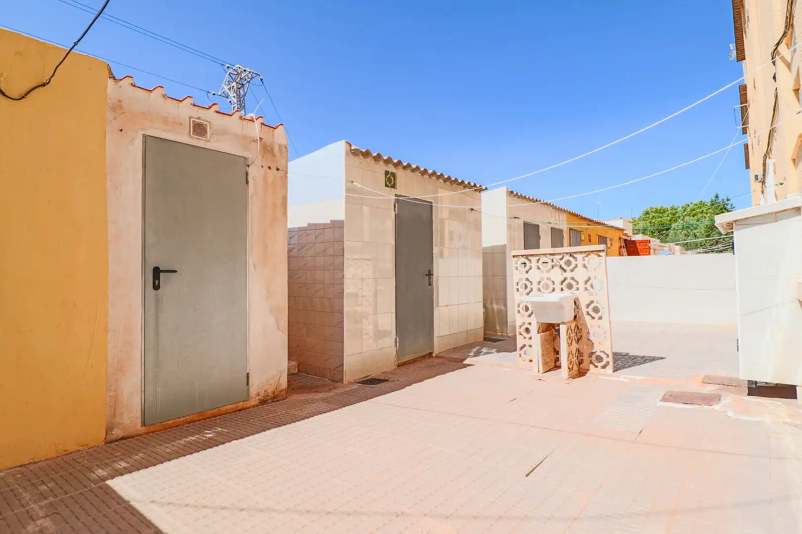 Exterior view of Apartments for sale in La Manga del Mar Menor  with Air Conditioner, Terrace and Storage room