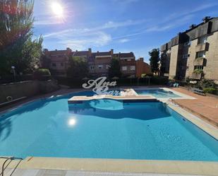 Swimming pool of Flat for sale in Majadahonda  with Air Conditioner, Terrace and Swimming Pool