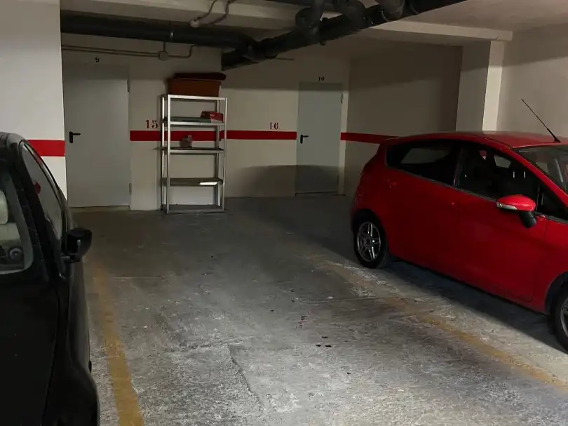 Aparcament de Garatge de lloguer en Valencia