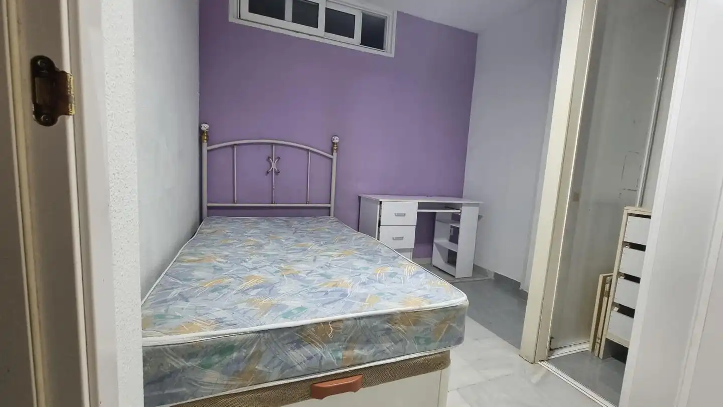 Habitación de Planta baja en venta en Roquetas de Mar ciudad