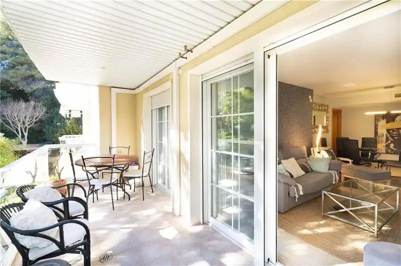 Terrasse von Wohnungen zum Verkauf in  Palma de Mallorca mit Klimaanlage, Terrasse und Abstellraum
