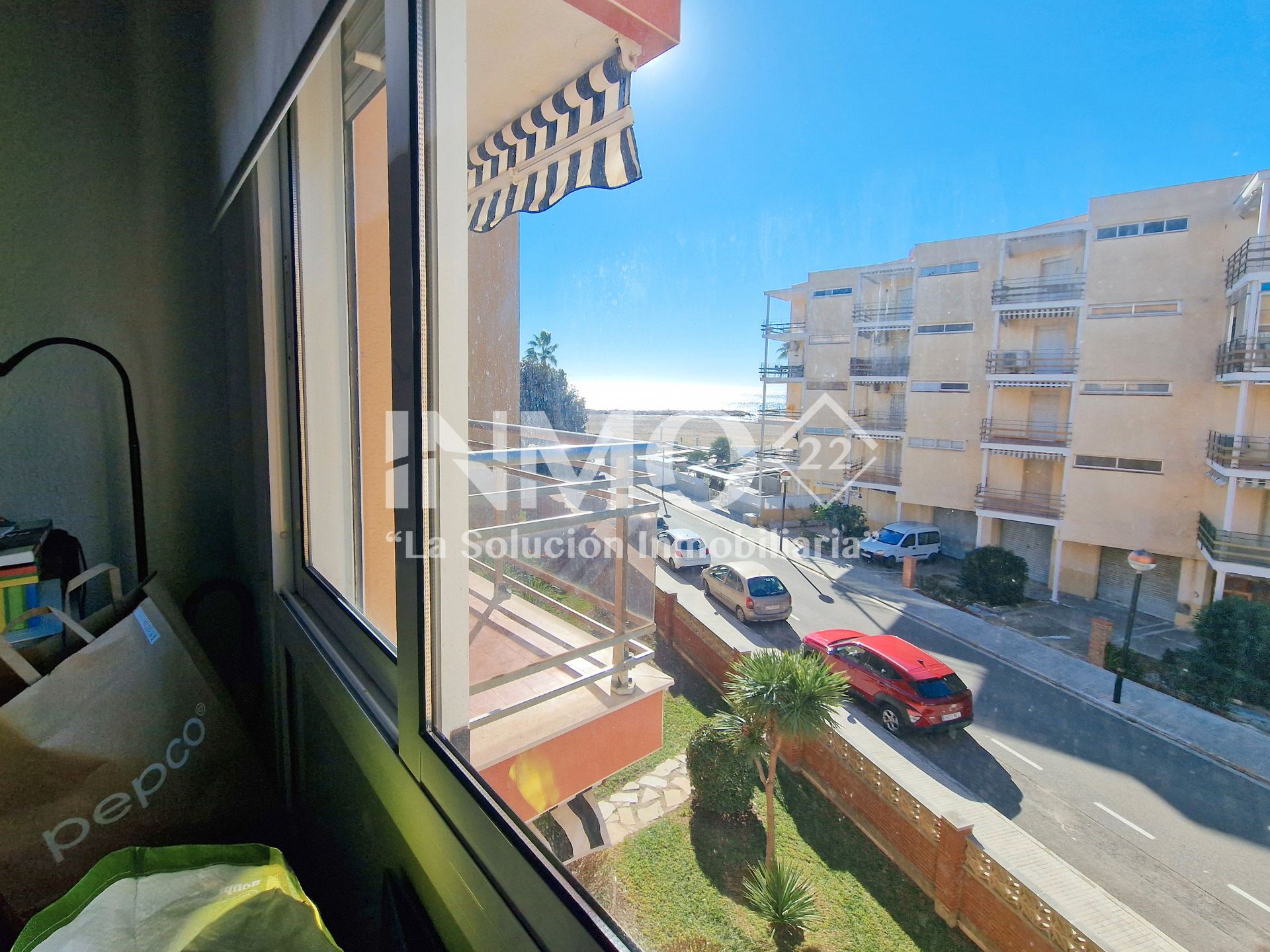 Vista exterior de Apartament en venda en Cambrils amb Aire condicionat, Terrassa i Moblat