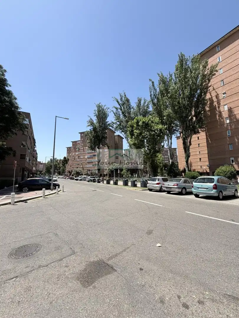 Vista exterior de Planta baja en venta en Torrejón de Ardoz con Aire acondicionado y Calefacción