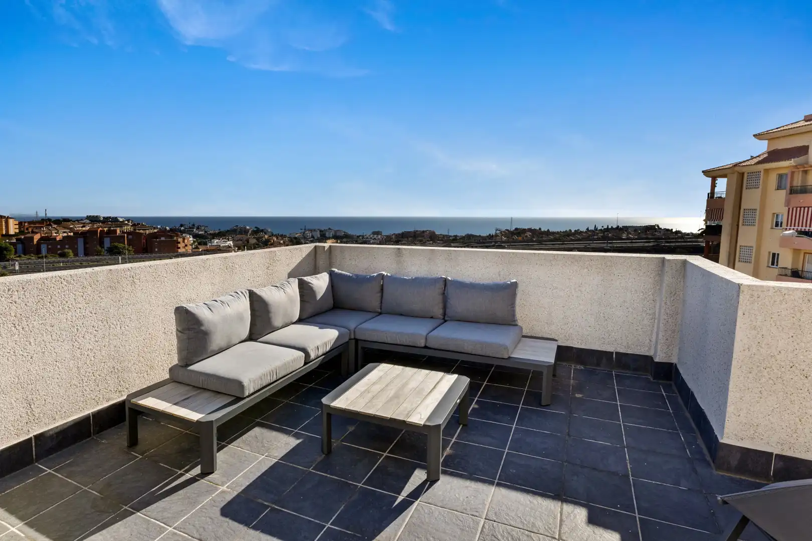 Terrasse von Dachboden zum Verkauf in Mijas mit Klimaanlage, Heizung und Terrasse
