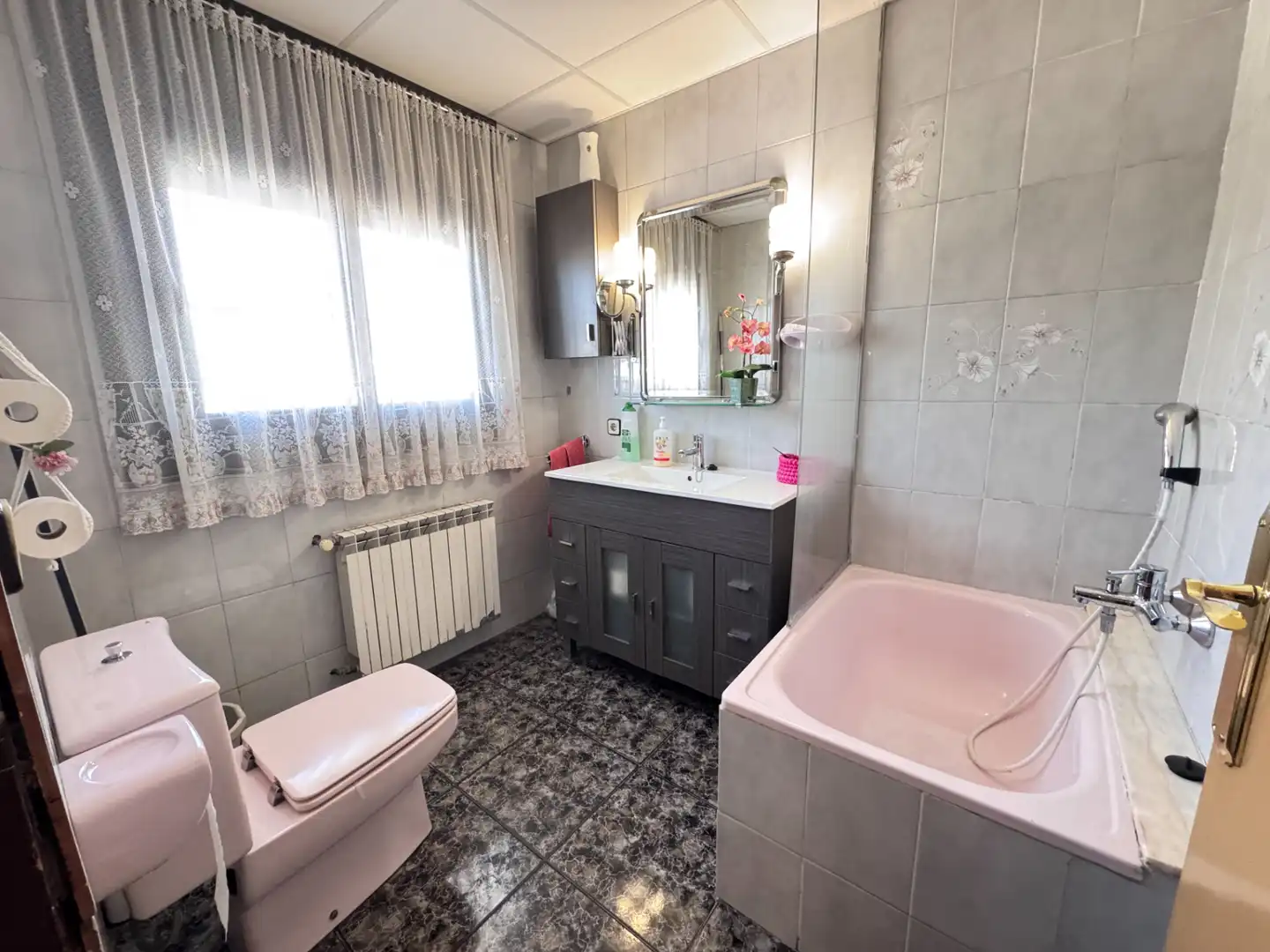 Baño de Casa o chalet en venta en Llinars del Vallès con Aire acondicionado, Calefacción y Terraza