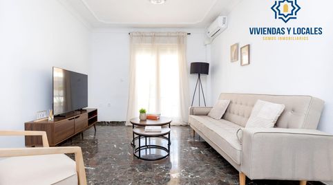 Foto 3 de Piso en venta en Avenida de Carmen Morcillo, 5, Gójar, Granada