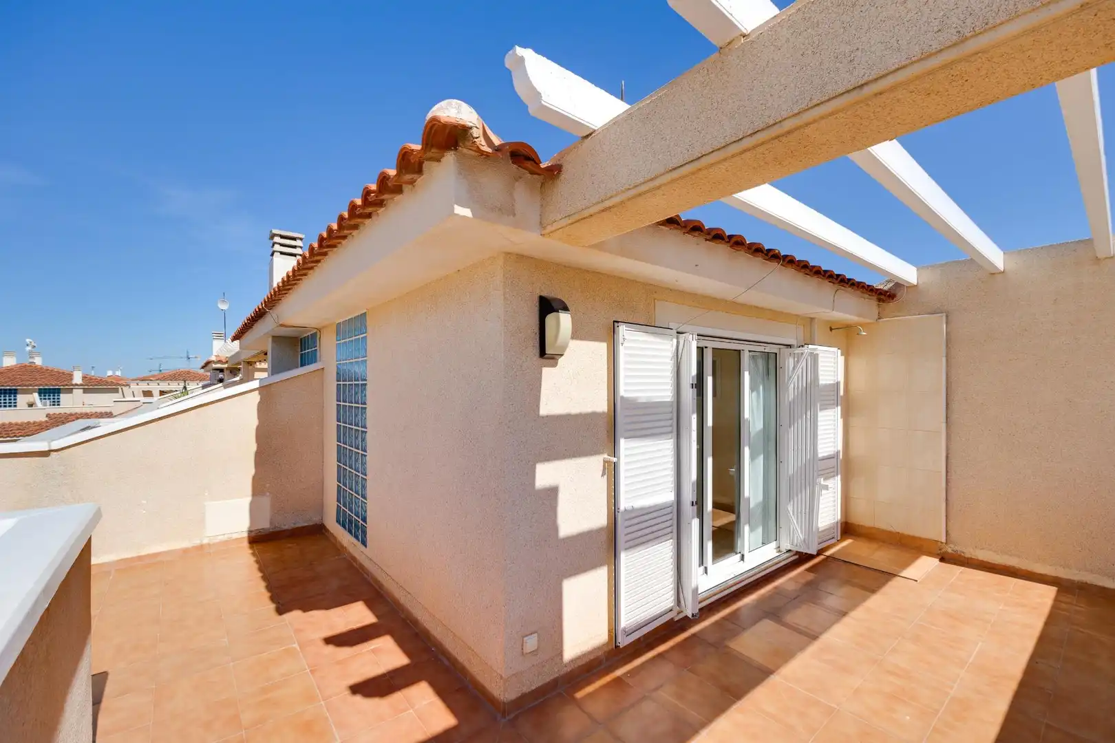 Casa a schiera con terrazza in vendita a Calle Abeto, imagen 24