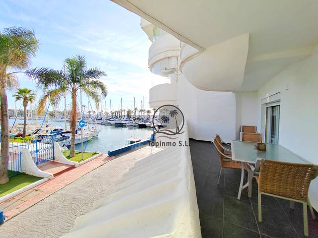 Piso en Venta en Avenida Juan Sebastian Elcano, 2 en Puerto Marina