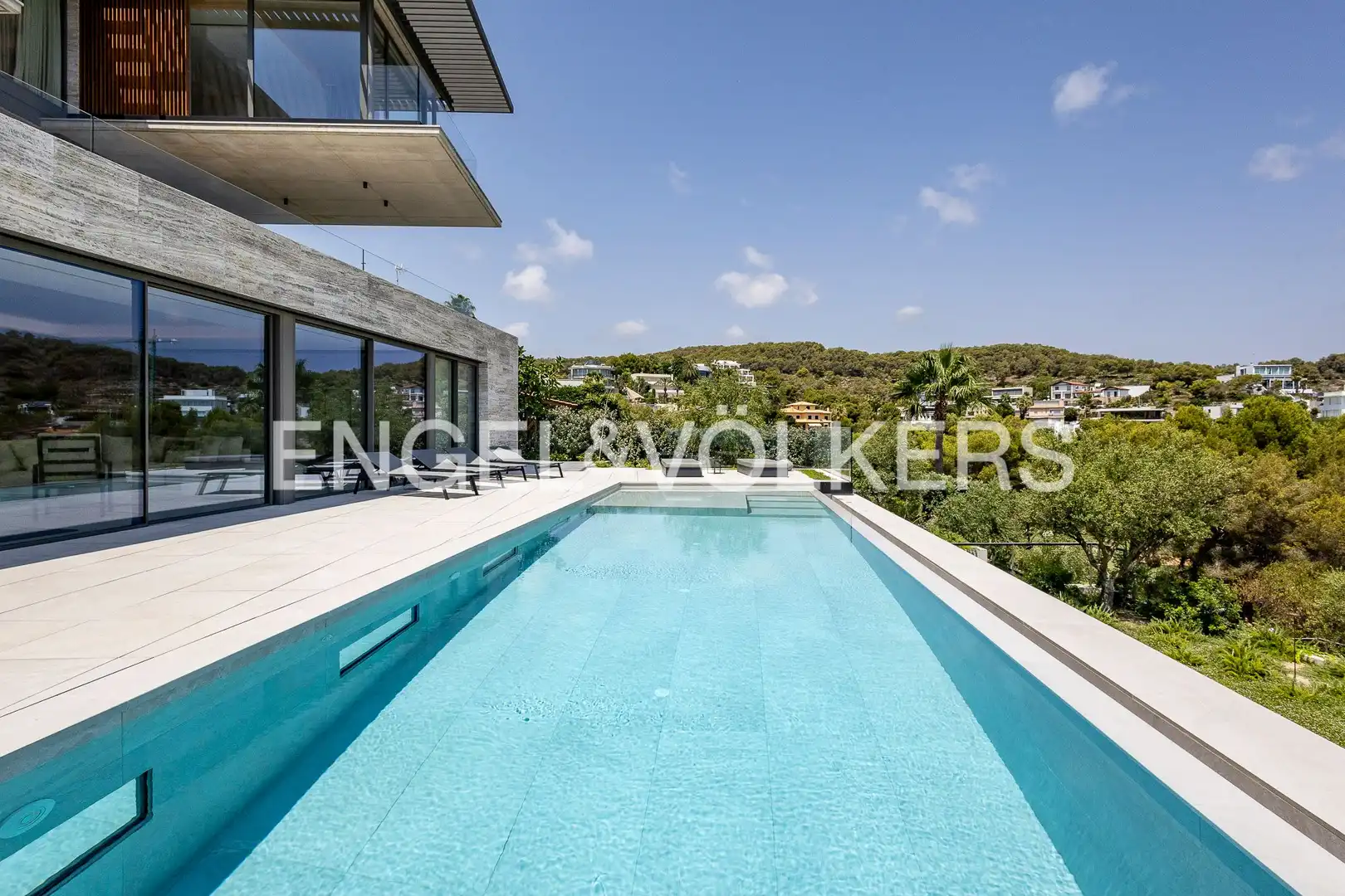 Swimming pool of Houses for rent in Sitges  with Air Conditioner, Heating and Private garden
