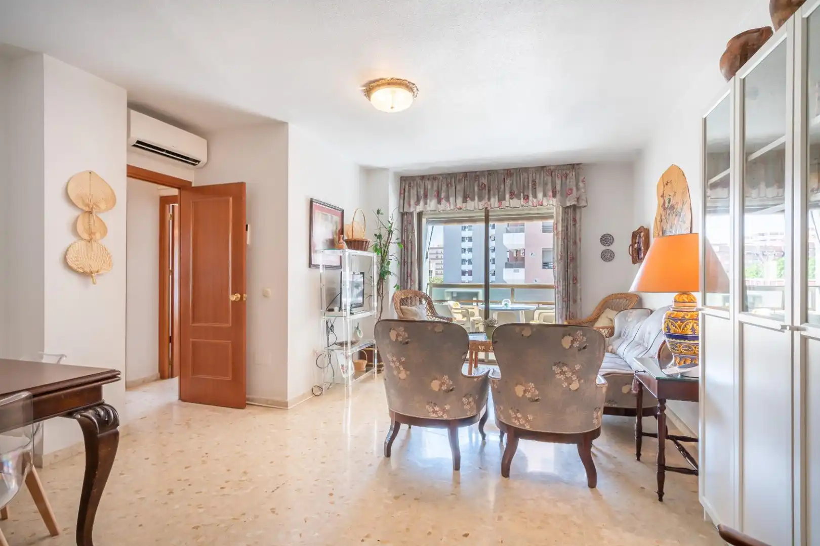 Flat with terrace to rent in Calle MAESTRO SERRANO, imagen 14