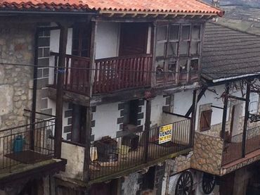 Casa con jardín en venta en Merindad de Montija